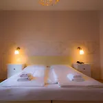 Loving Hut & Restaurant * St. Kanzian am Klopeiner See