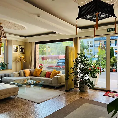 Guest house Loving Hut & Vegan Restaurant Sankt Kanzian am Klopeiner See