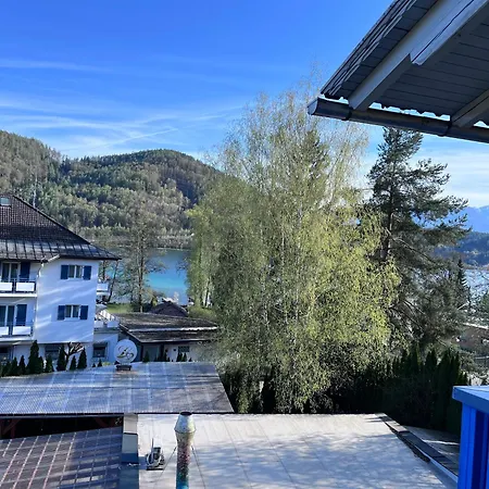 Loving Hut & Vegan Restaurant Guest house 3*