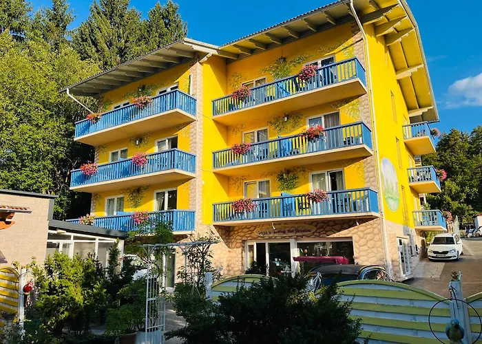 Loving Hut & Restaurant Guest house Sankt Kanzian am Klopeiner See