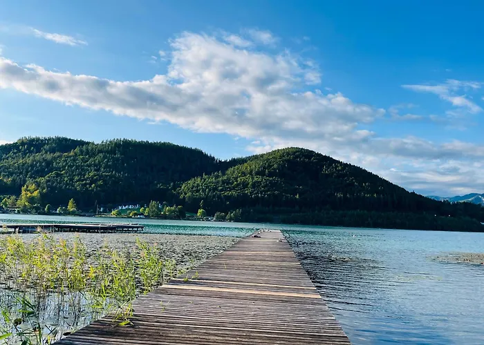 Loving Hut & Restaurant Guest house