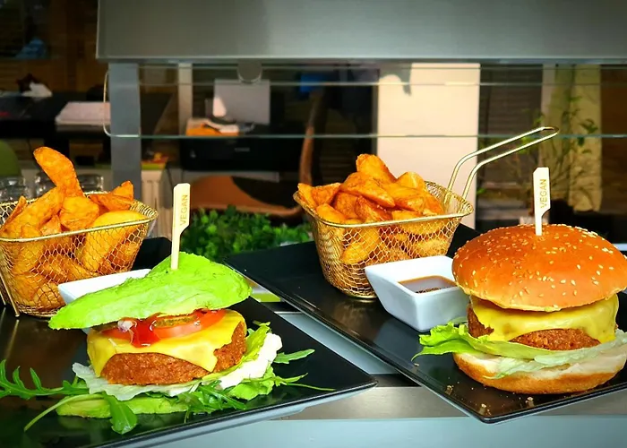 Loving Hut & Restaurant Guest house Sankt Kanzian am Klopeiner See